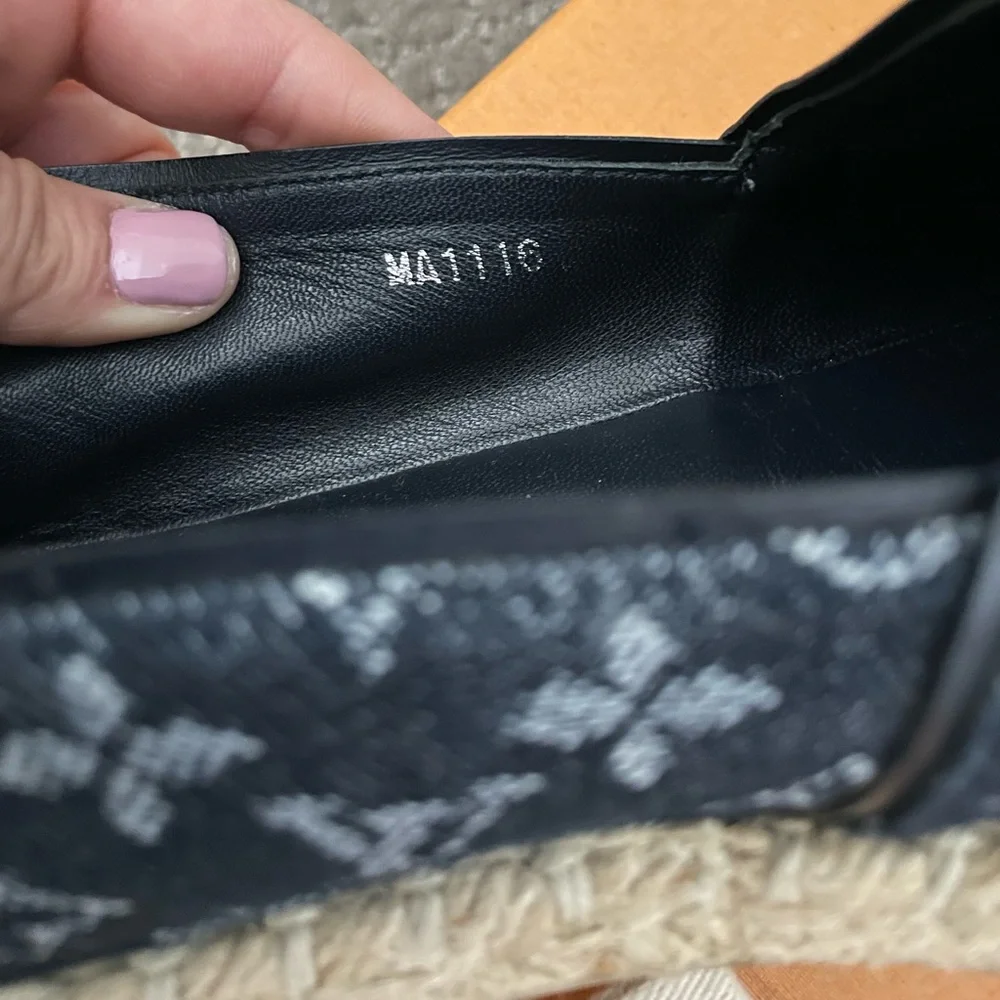 Louis Vuitton Women’s 36.5 Black Monogram Espadrille Flats w/ Box - Picture 10 of 10